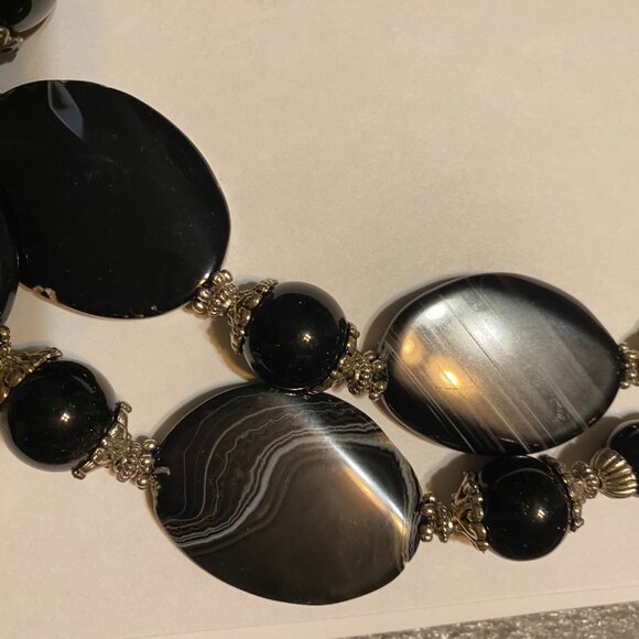Western Necklace - Chunky double strand black banded agate & Swarovski crystal. - Picture 3 of 9